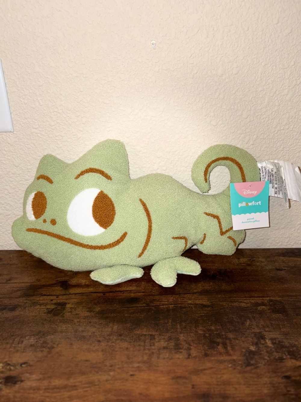 Disney Tangled Pascal Plush Decorative Pillow Green Chameleon NWT